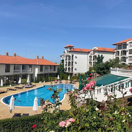 Triumph Holiday Village Sveti Vlas Eksteriør billede
