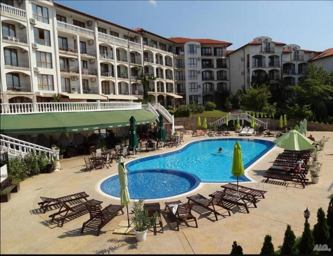 Triumph Holiday Village Sveti Vlas Eksteriør billede