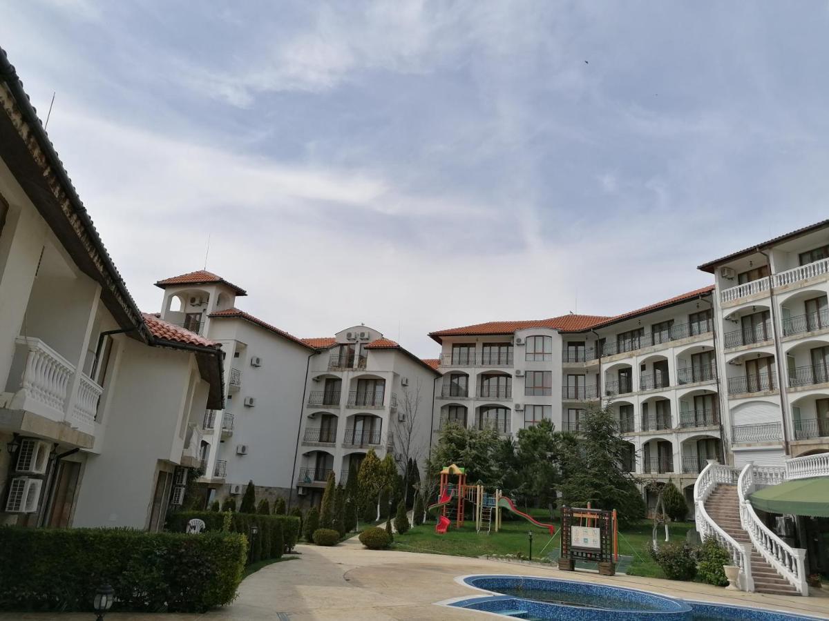 Triumph Holiday Village Sveti Vlas Eksteriør billede