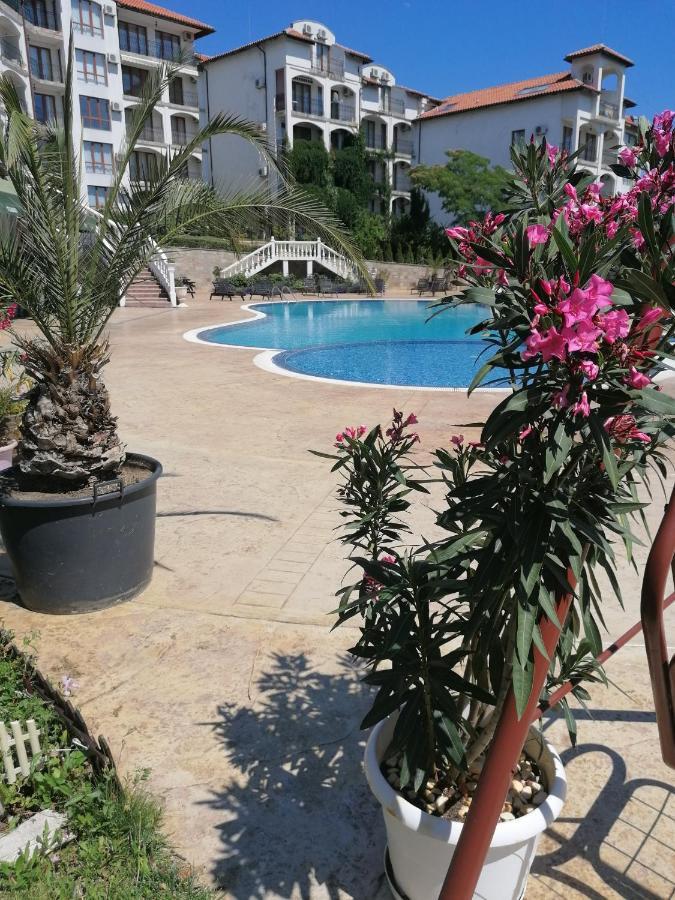 Triumph Holiday Village Sveti Vlas Eksteriør billede