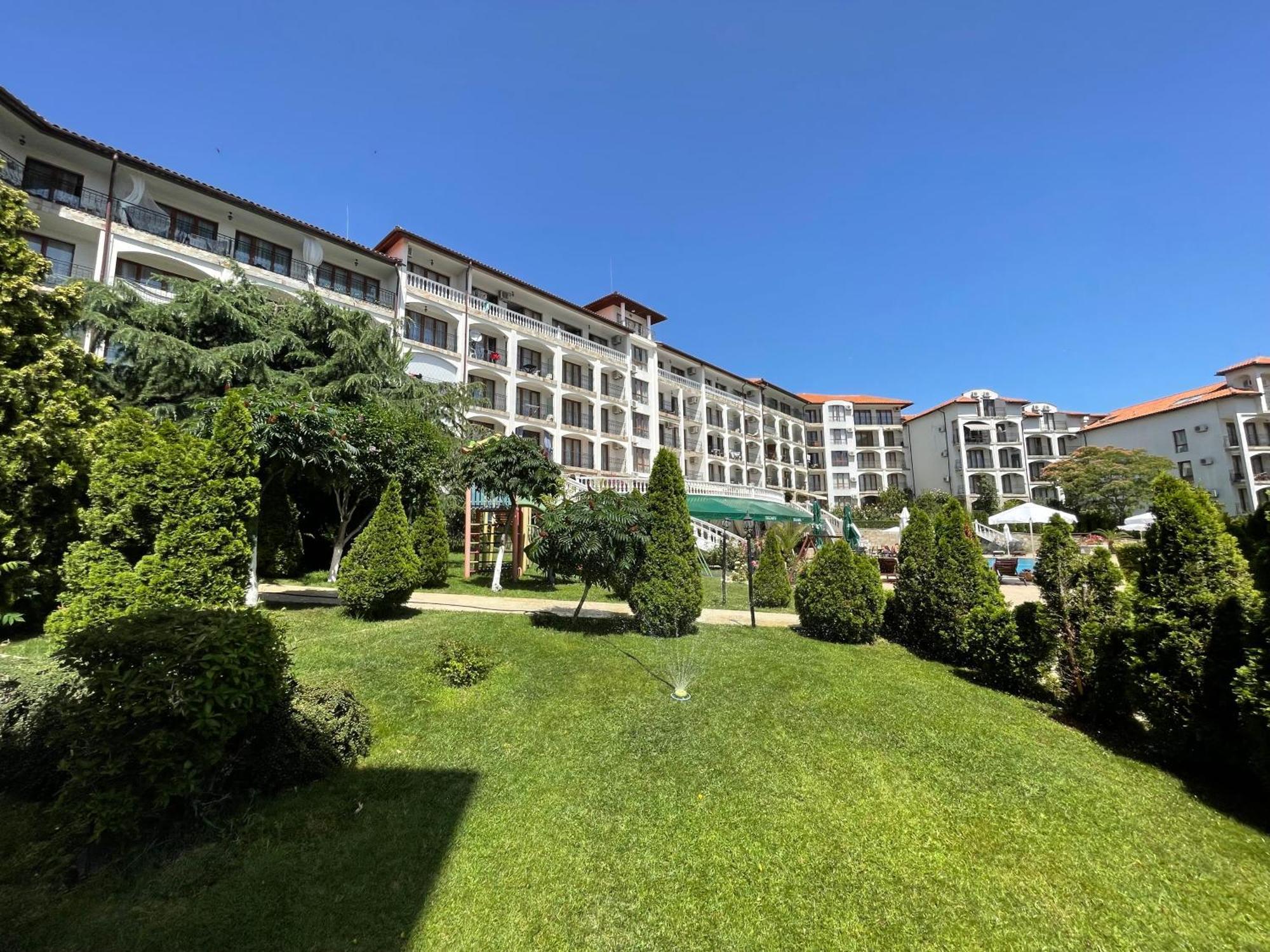 Triumph Holiday Village Sveti Vlas Eksteriør billede